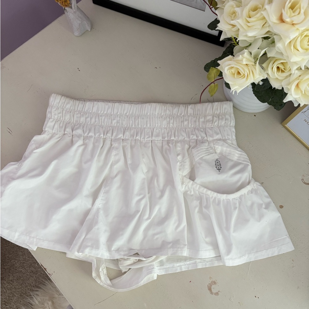 White free people shorts with Pocket
